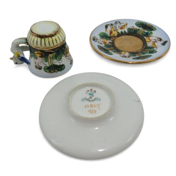 Cherubs CAPODIMONTE Demitasse CUP with Swan Handle and 2 Saucers Italy Vintage - Picture 9 of 11